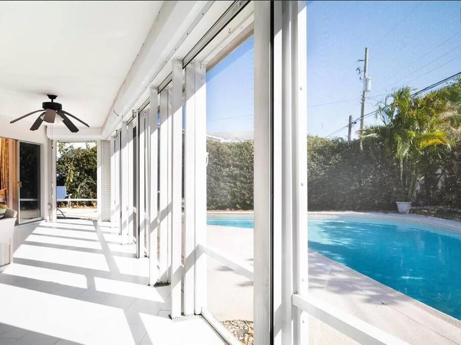 Lovely 3-Bd, Walk To Bars, 9 Min Drive From Beach! Heated Pool. ฟอร์ต ลอเดอร์เดล ภายนอก รูปภาพ
