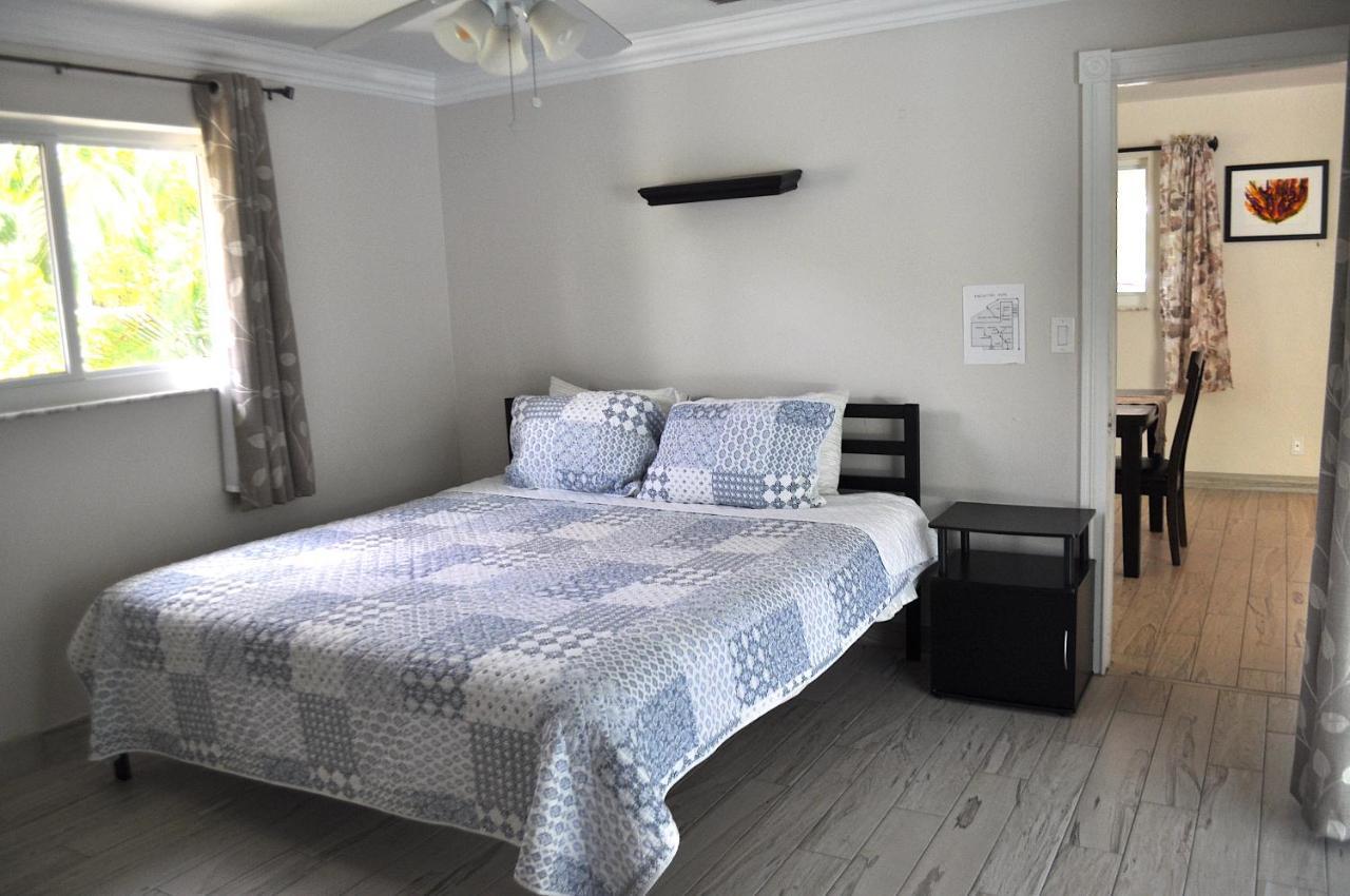 Lovely 3-Bd, Walk To Bars, 9 Min Drive From Beach! Heated Pool. ฟอร์ต ลอเดอร์เดล ภายนอก รูปภาพ